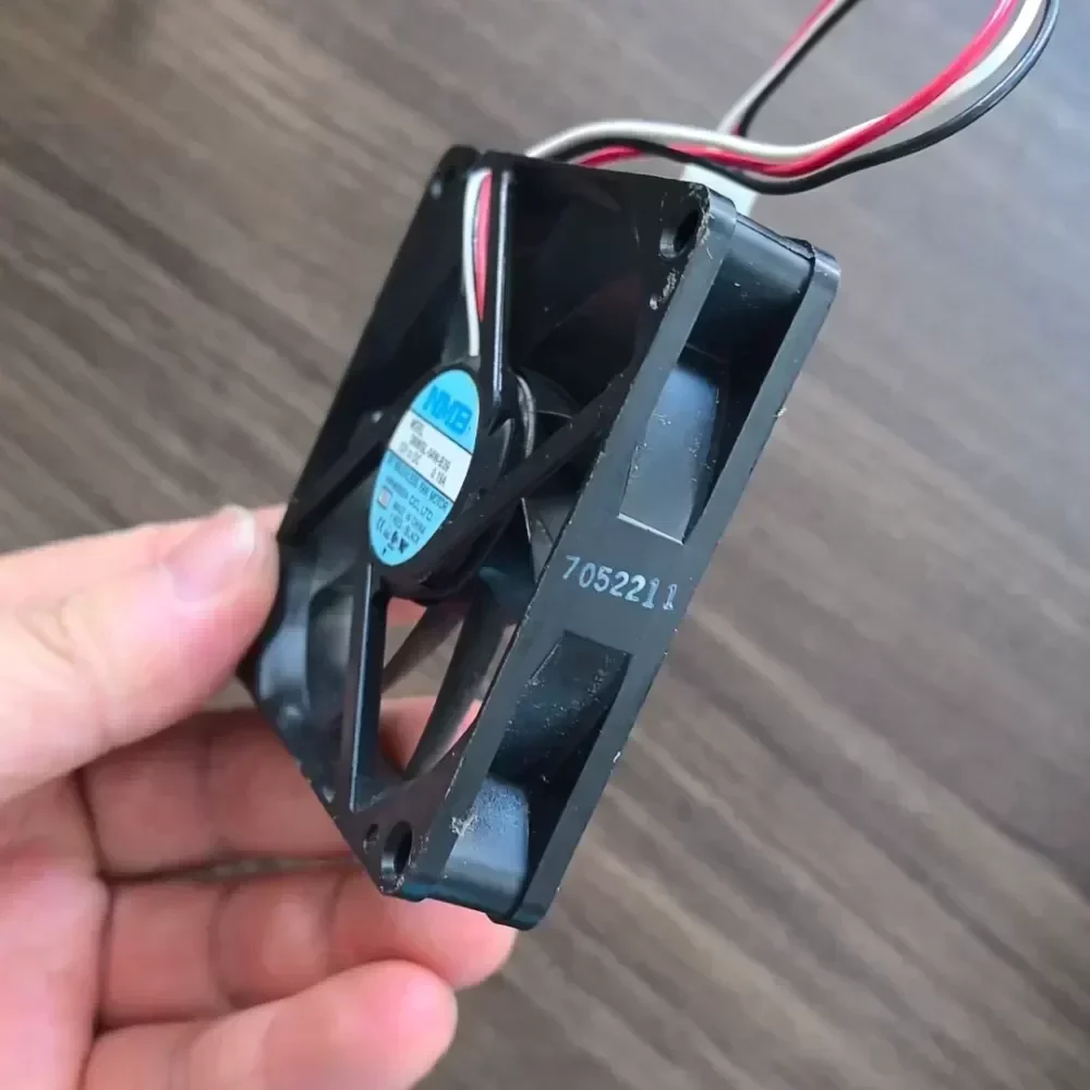 2806GL-04W-B39 NMB 12V fan 2806GL-04W-B39 NMB 12V fan