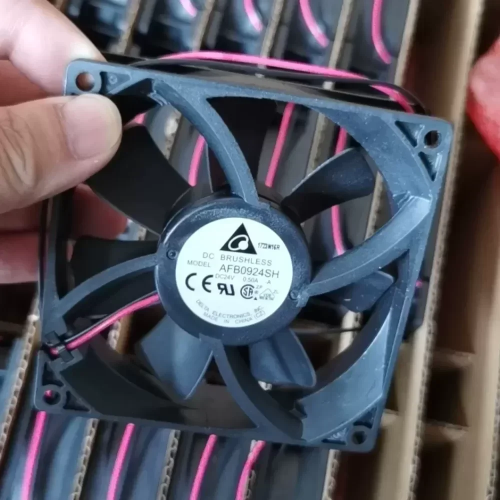New Delta AFB0924SH-A frequency converter violent fan dispersion
