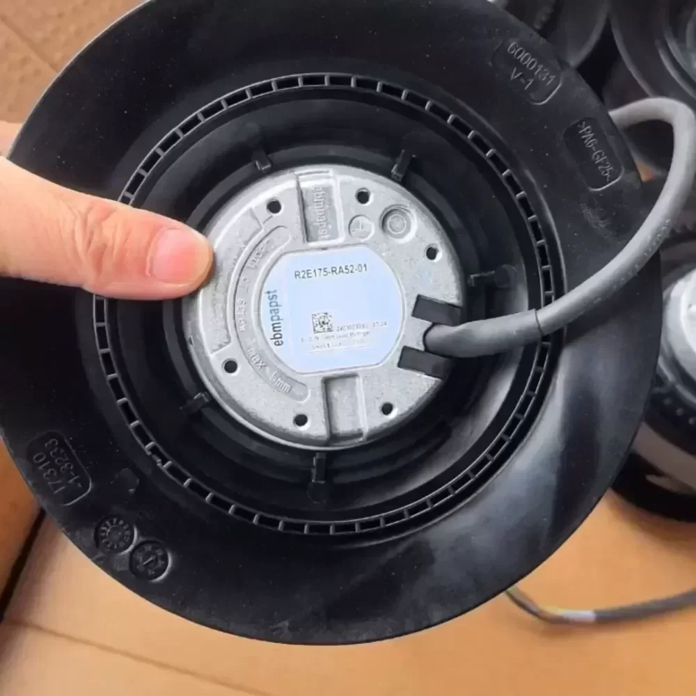 R2E175-RA52-01 ebmpapst Centrifugal fan