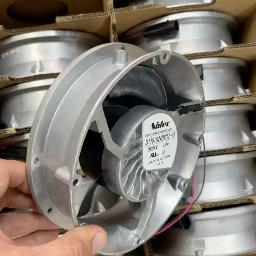 D1751S24B6CZ-75 Nidec 24V 1.8A fan D1751S24B6CZ-75 Nidec 24V 1.8A fan