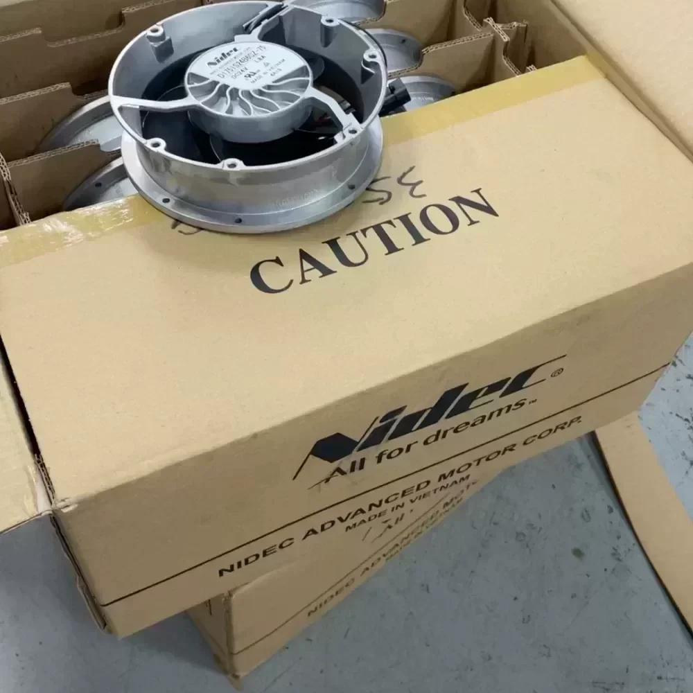 D1751S24B6CZ-75 Nidec 24V 1.8A fan D1751S24B6CZ-75 Nidec 24V 1.8A fan