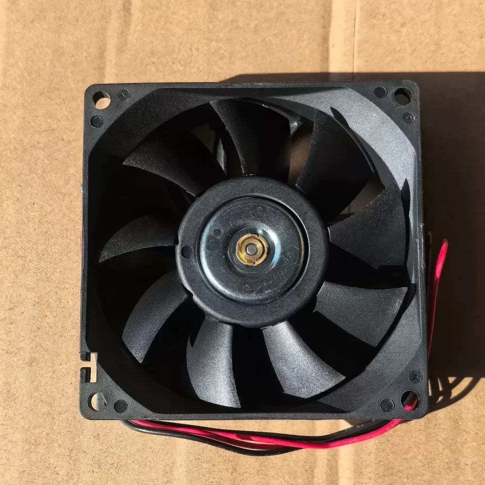Delta DC brushless fan FFB0812VH voltage 12V fan Delta DC brushless fan FFB0812VH voltage 12V fan