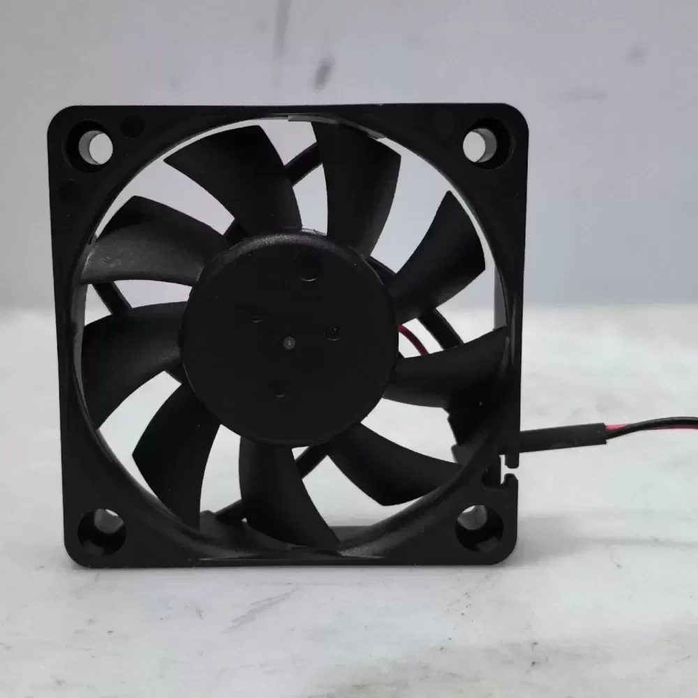 Delta fan AFB0612VHC 6013/12V fan Delta fan AFB0612VHC 6013/12V fan