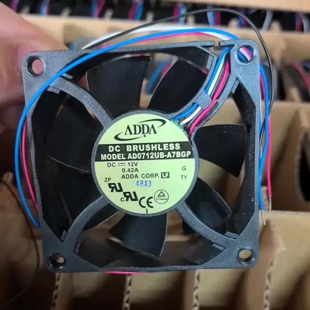New ADDA DC brushless fan AD0712 UB-A7B