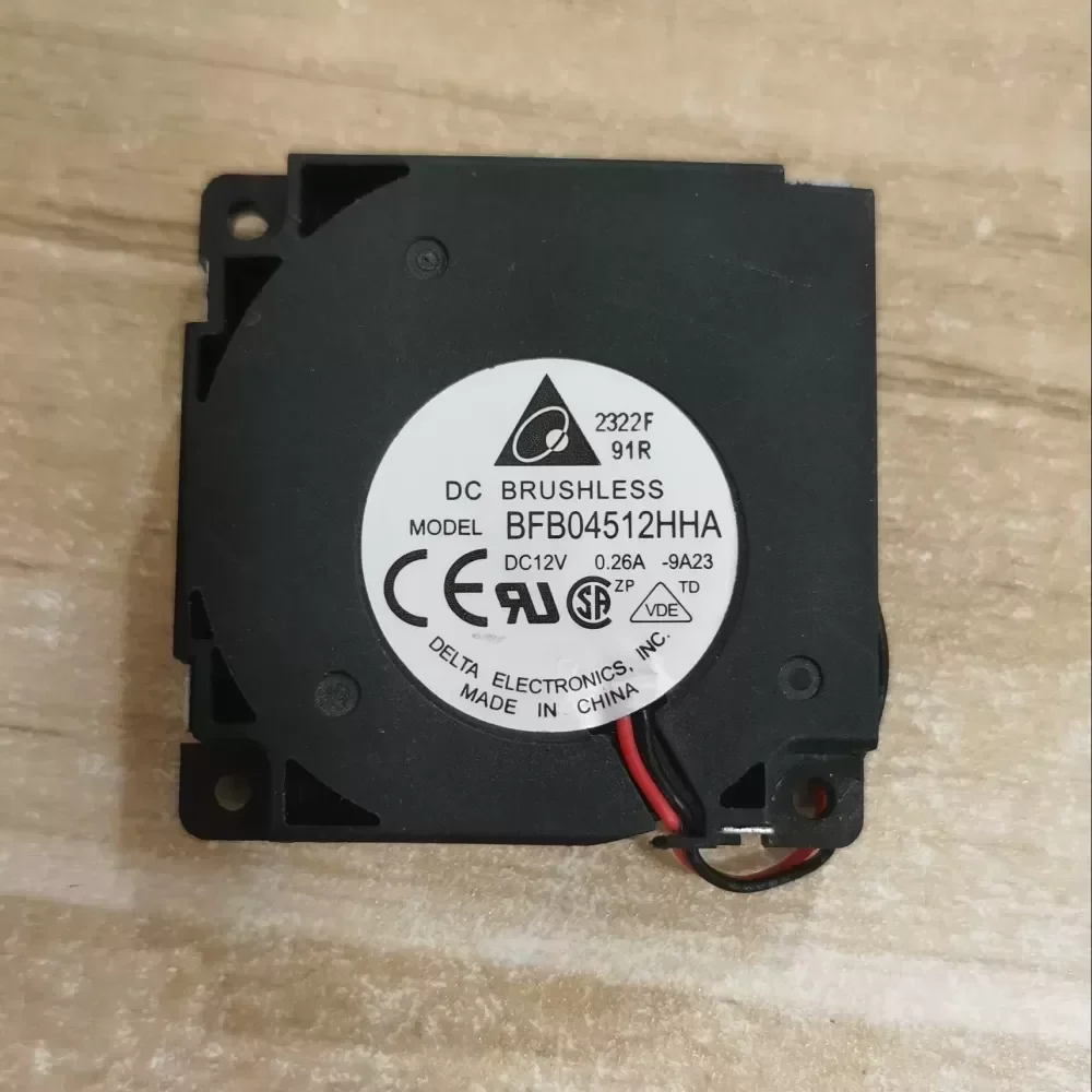 New Delta BFB04512HHA 4510/12V fan