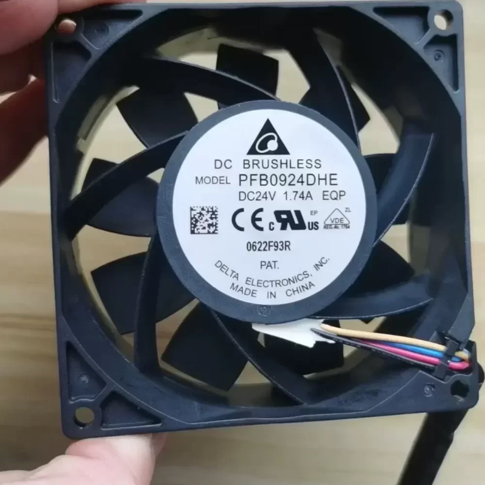 New Delta PFB0924DHE 9238/24V waterproof wind