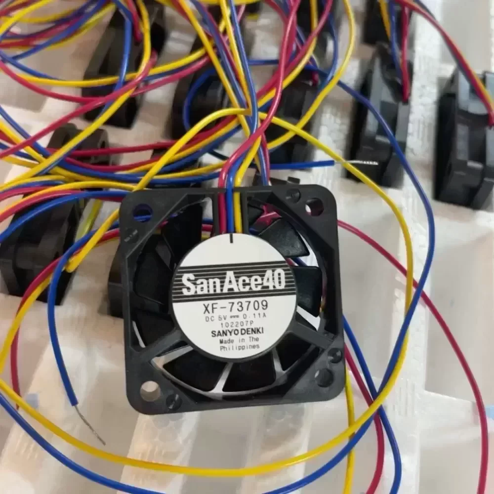 xF-73709 Sanyo SanAce40 5V fan