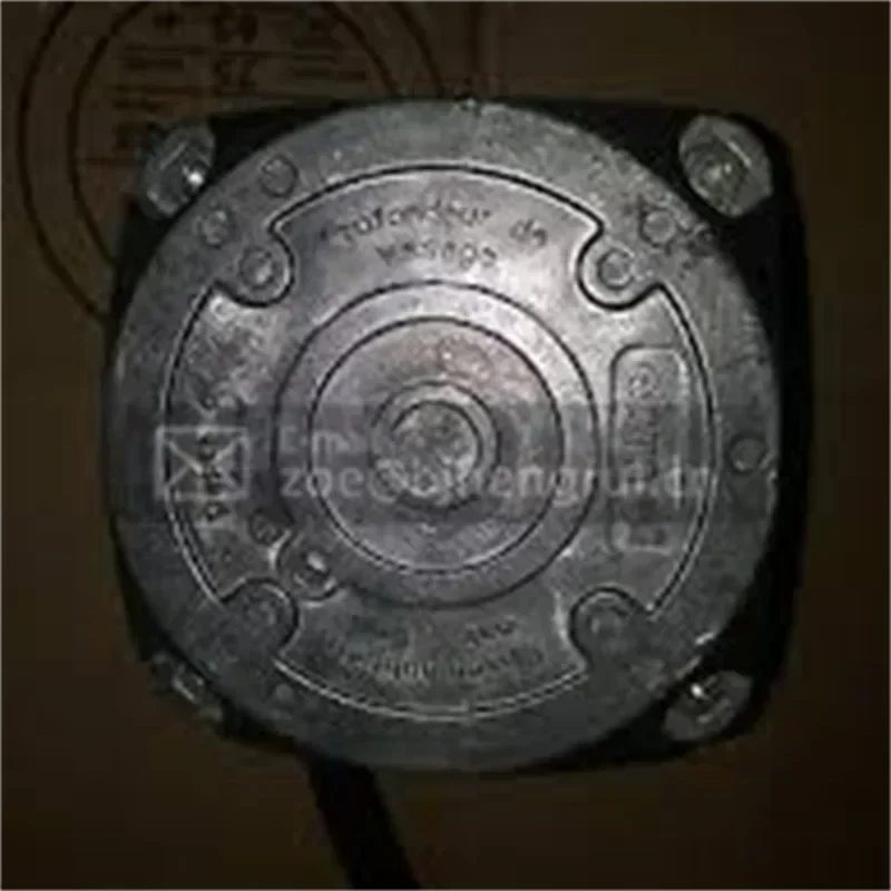 ebmpapst M4Q045-CA27-04 115V AC 0.45A 9W 1550RPM Counter Clockwise Condenser Servo Centrifugal Fan ebmpapst M4Q045-CA27-04 115V AC 0.45A 9W 1550RPM Counter Clockwise Condenser Servo Centrifugal Fan