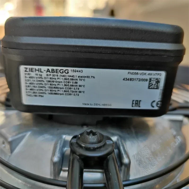 ZIEHL-ABEGG FN056-VDK.4M.V7P2 400V AC 2.2A 1050W 1280RPM Precision Air Conditioner Axial Fan FN050-6EA.4F.V7P1 ZIEHL-ABEGG FN056-VDK.4M.V7P2 400V AC 2.2A 1050W 1280RPM Precision Air Conditioner Axial Fan FN050-6EA.4F.V7P1