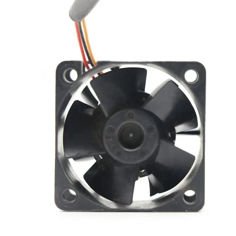 NMB 1611KL-04W-B59 40x40x28mm 4028 12V DC 0.39A 4CM 4.68W 14.8CFM 9500RPM Server Mini Axial Fan NMB 1611KL-04W-B59 40x40x28mm 4028 12V DC 0.39A 4CM 4.68W 14.8CFM 9500RPM Server Mini Axial Fan