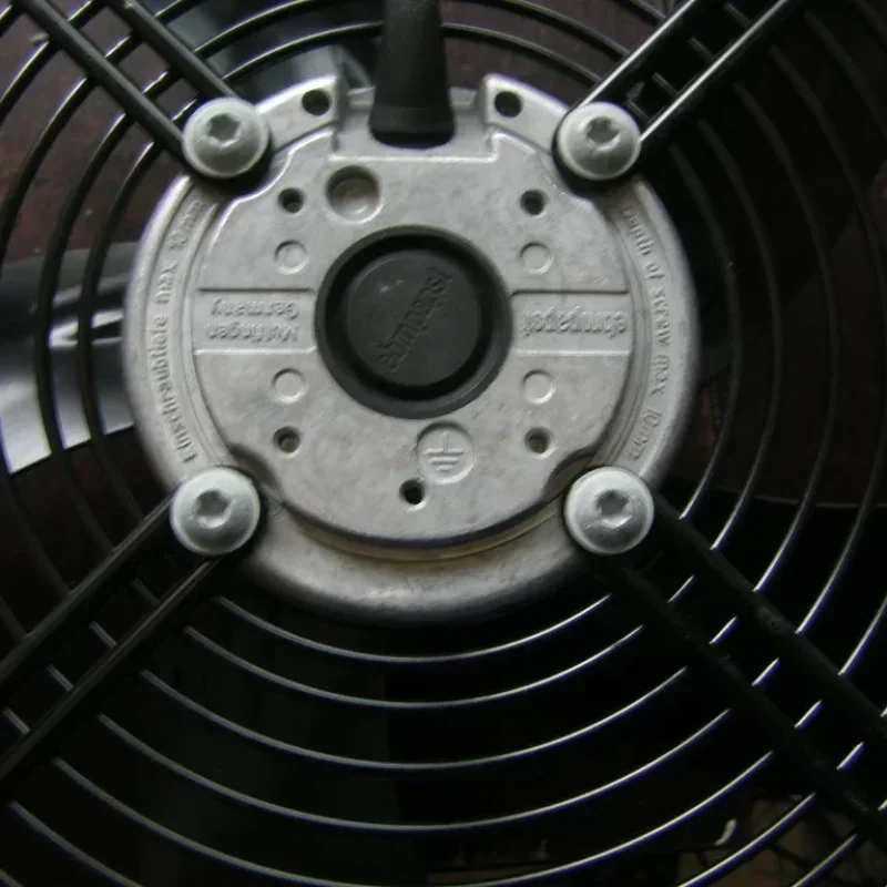 ebmpapst G2E140-PI51-09 RF2C-140/059 K313 SF-2336 230V AC 180W 0.78A Electric Drive with Flange Centrifugal Fan ebmpapst G2E140-PI51-09 RF2C-140/059 K313 SF-2336 230V AC 180W 0.78A Electric Drive with Flange Centrifugal Fan