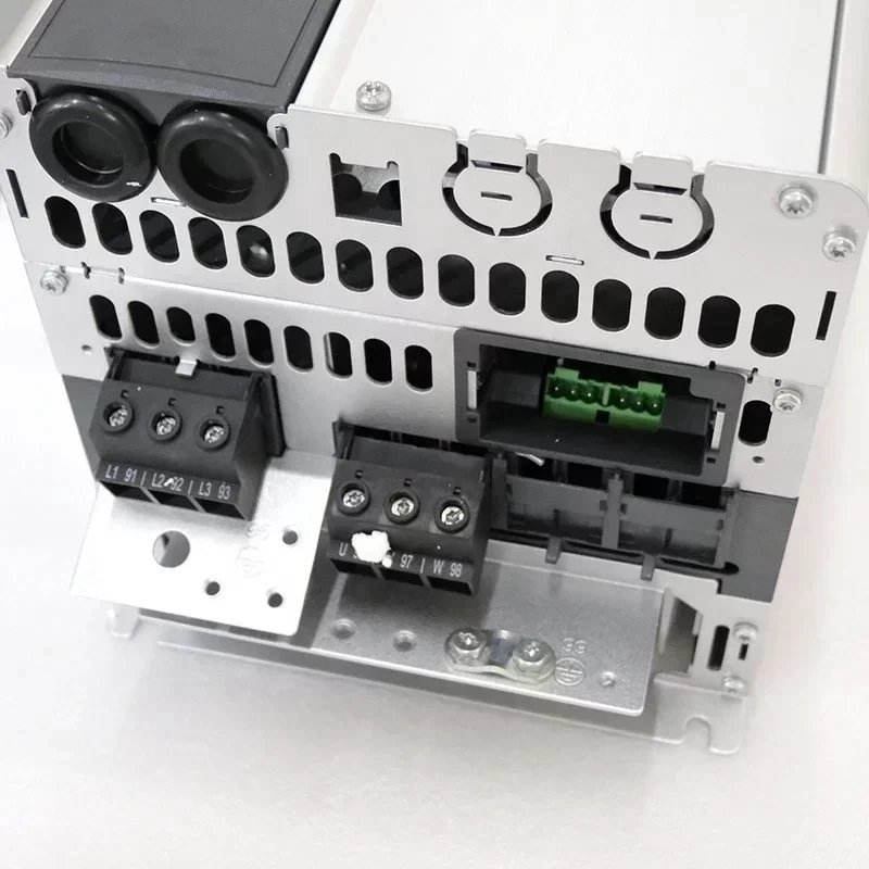 131H1592 Frequency Converter FC-302P22KT5E20H1XGXXXXSXXXXA0BXCXXXXDX for Danfoss 131H1592 Frequency Converter FC-302P22KT5E20H1XGXXXXSXXXXA0BXCXXXXDX for Danfoss