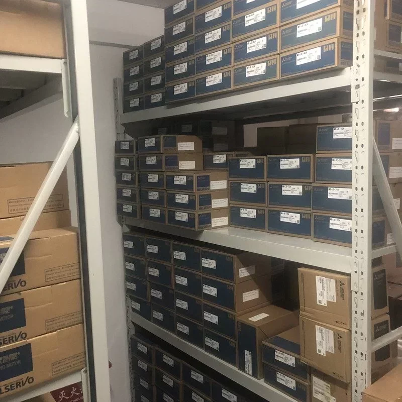 2KW Japan Servo Motor Driver Mitsubishi JE Series MR-JE-200A/B/C Servo Driver for Sale 2KW Japan Servo Motor Driver Mitsubishi JE Series MR-JE-200A/B/C Servo Driver for Sale