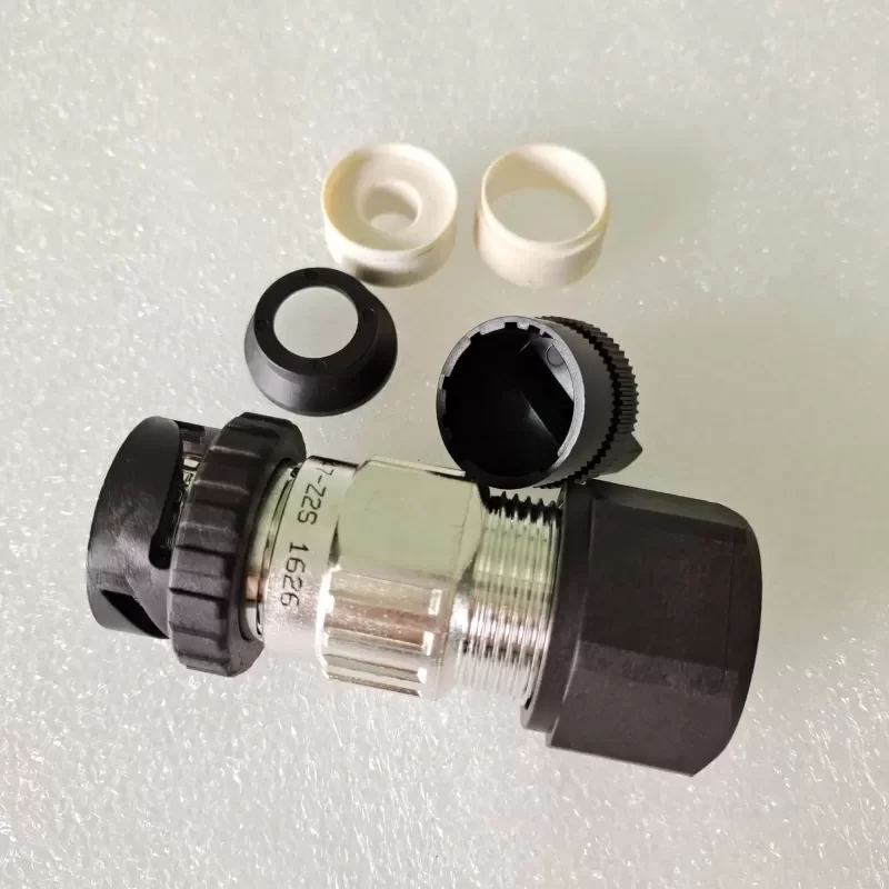 ERICSSON RNT 447 32/02 RRU plug DC connector