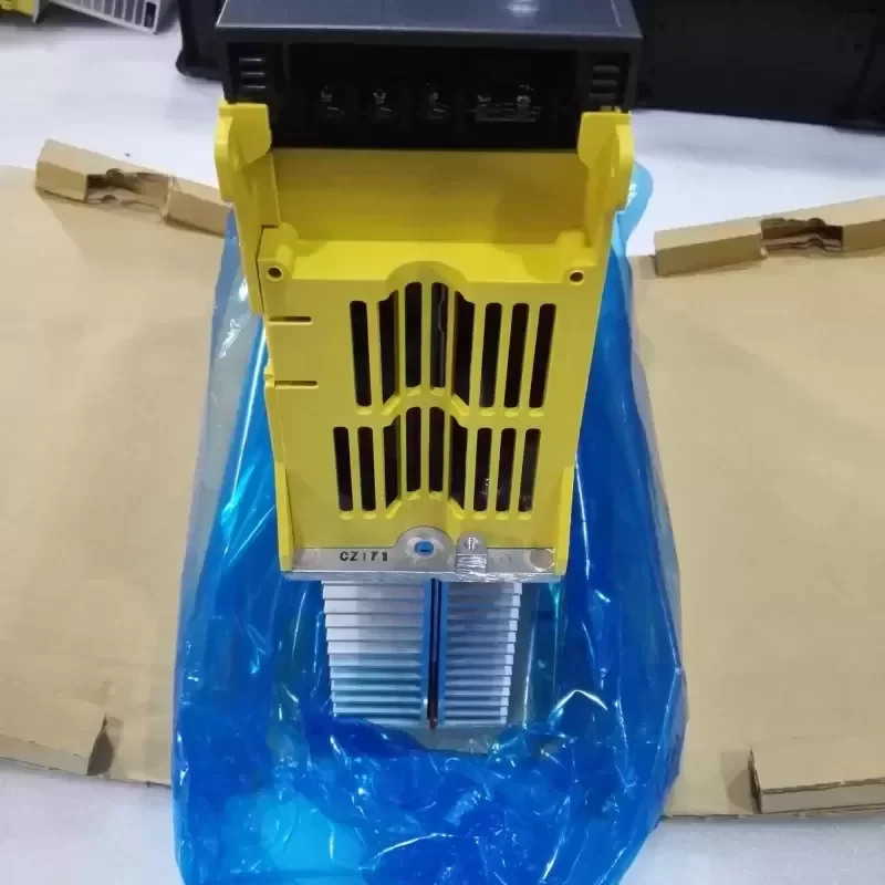 FANUC A06B-6096-H106 Ac Servo Driver Amplifier A06B6096H106 FANUC A06B-6096-H106 Ac Servo Driver Amplifier A06B6096H106