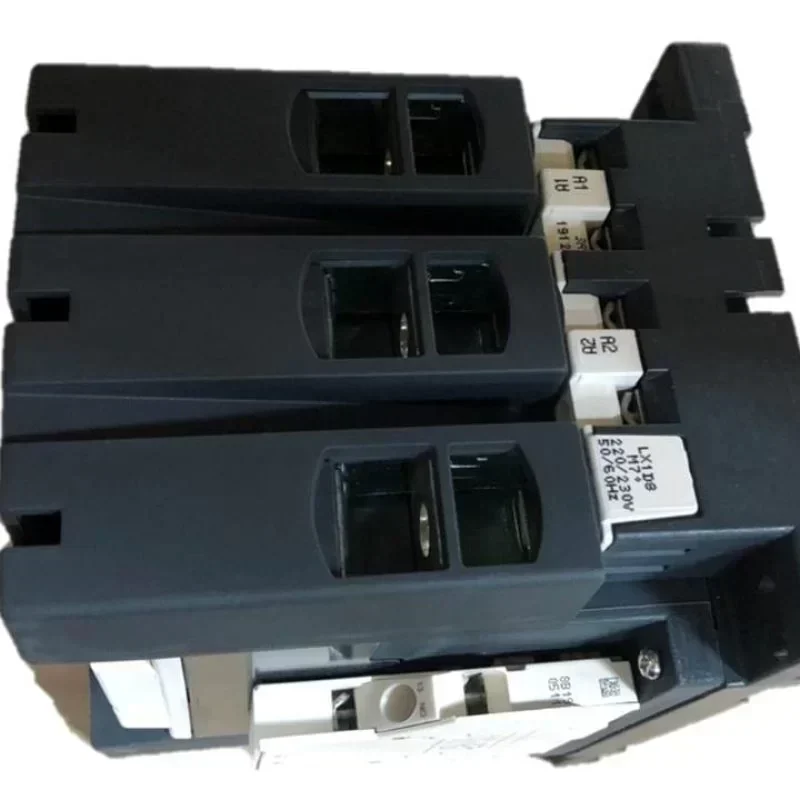 LC1D115M7 3P 115A 220V Schneider Telemecanique AC Contactors IP2x 1NO+1NC LC1D115M7 3P 115A 220V Schneider Telemecanique AC Contactors IP2x 1NO+1NC