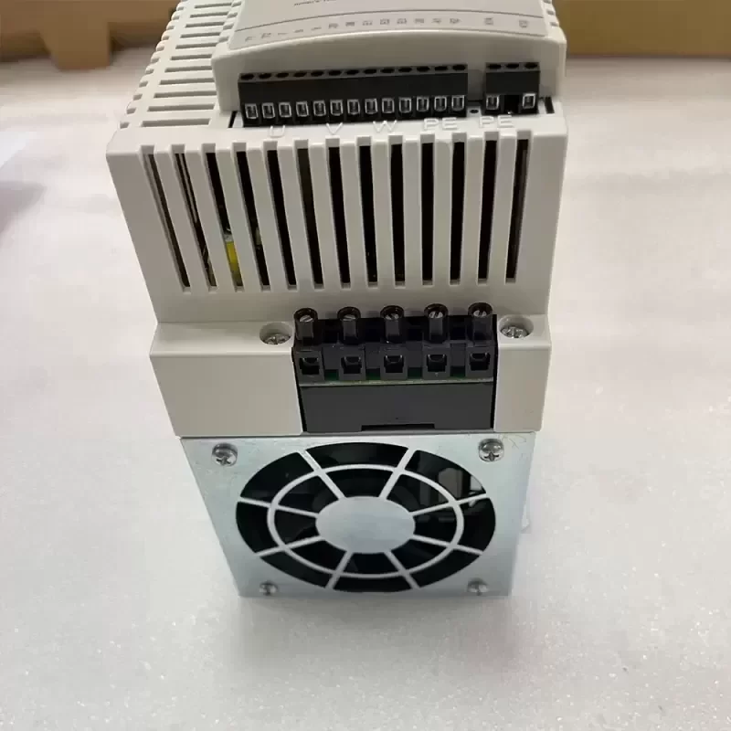 LENZE ESMD552L4TXA INVERTER LENZE ESMD552L4TXA INVERTER