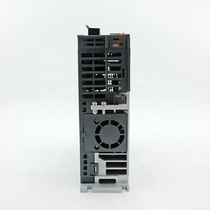 PLC Controller MRJ470A Mitsubishi 750W Servo Drive MR-J4-70A PLC Controller MRJ470A Mitsubishi 750W Servo Drive MR-J4-70A