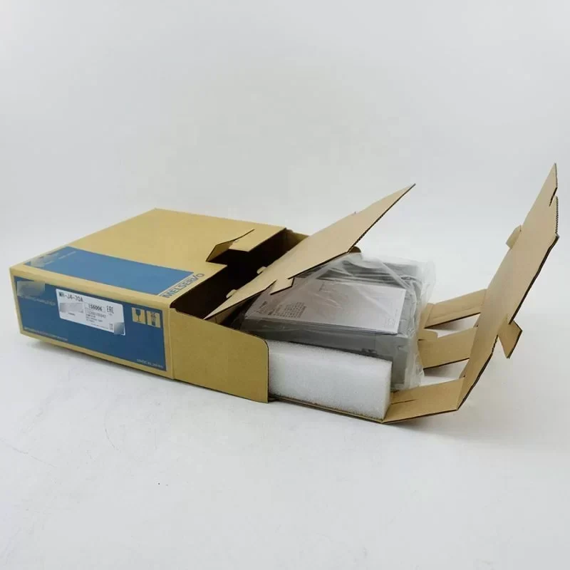 PLC Controller MRJ470A Mitsubishi 750W Servo Drive MR-J4-70A PLC Controller MRJ470A Mitsubishi 750W Servo Drive MR-J4-70A