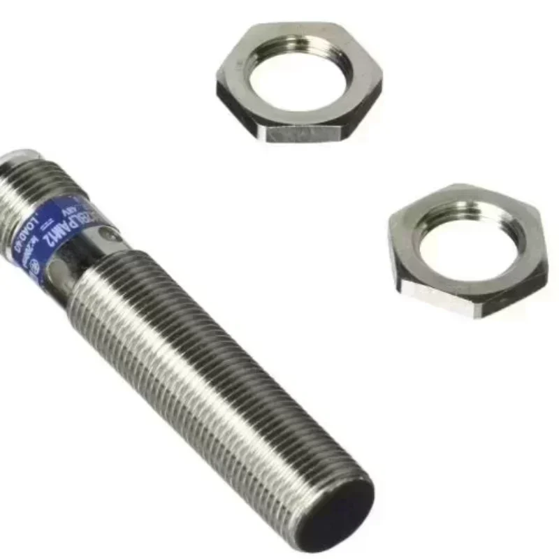 Schneider XS530 warning system 12V 24V 48V DC telemecanique inductive proximity sensor