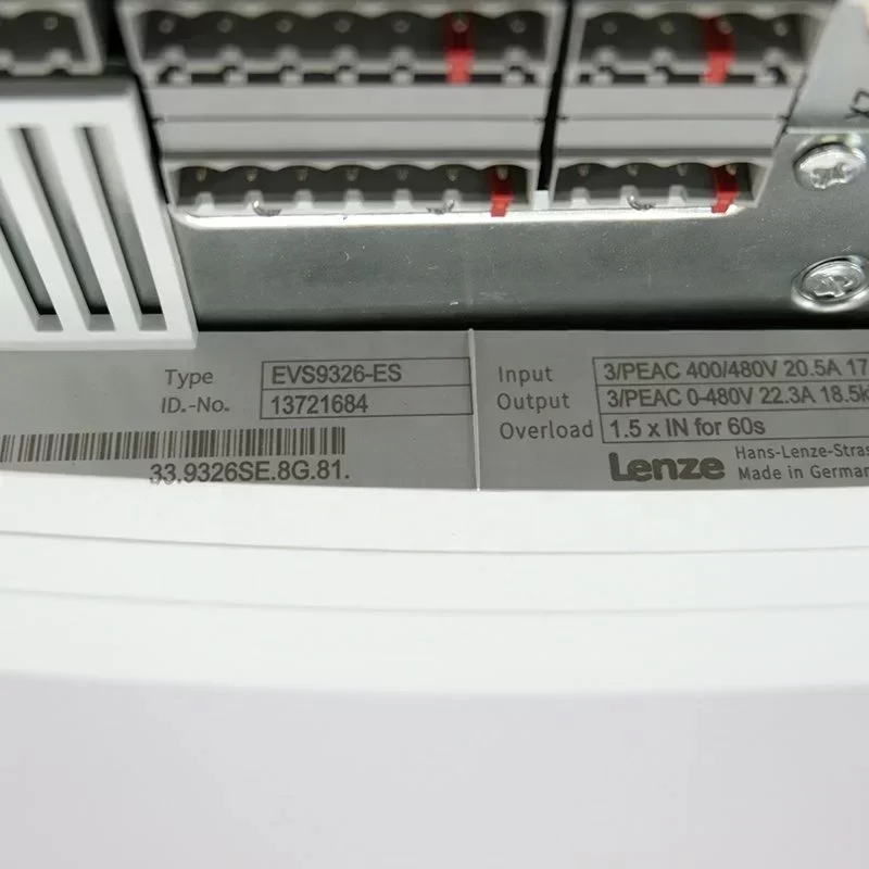 Servo Drive Plc Control Unit 9300-SERIES 11KW EVS9326-ES 13721684 Servo Drive Plc Control Unit 9300-SERIES 11KW EVS9326-ES 13721684