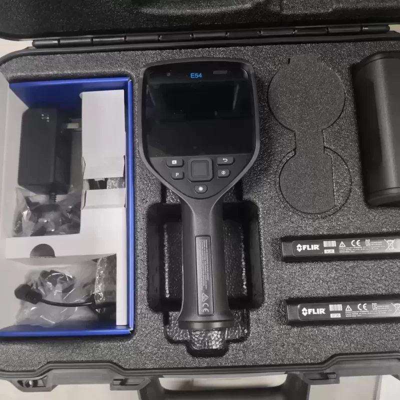 FLIR E54 Advanced Thermal Imager with 320 X 240 Resolution Fixed 24 Degree Lens (84512-1201) FLIR E54 Advanced Thermal Imager with 320 X 240 Resolution Fixed 24 Degree Lens (84512-1201)